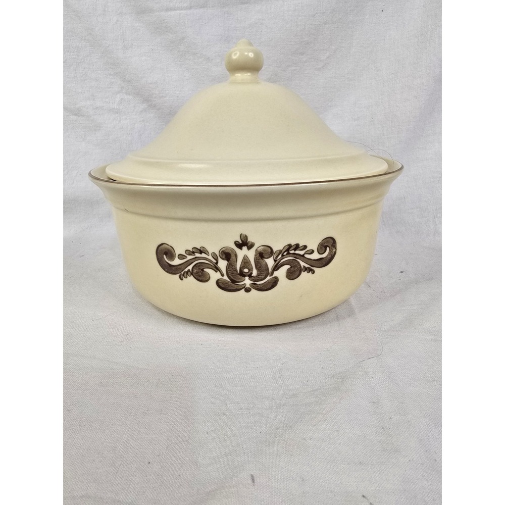 Pfaltzgraff Vintage Brown Village Casserole Dish‎ 12oz Bowl With Lid EUC
